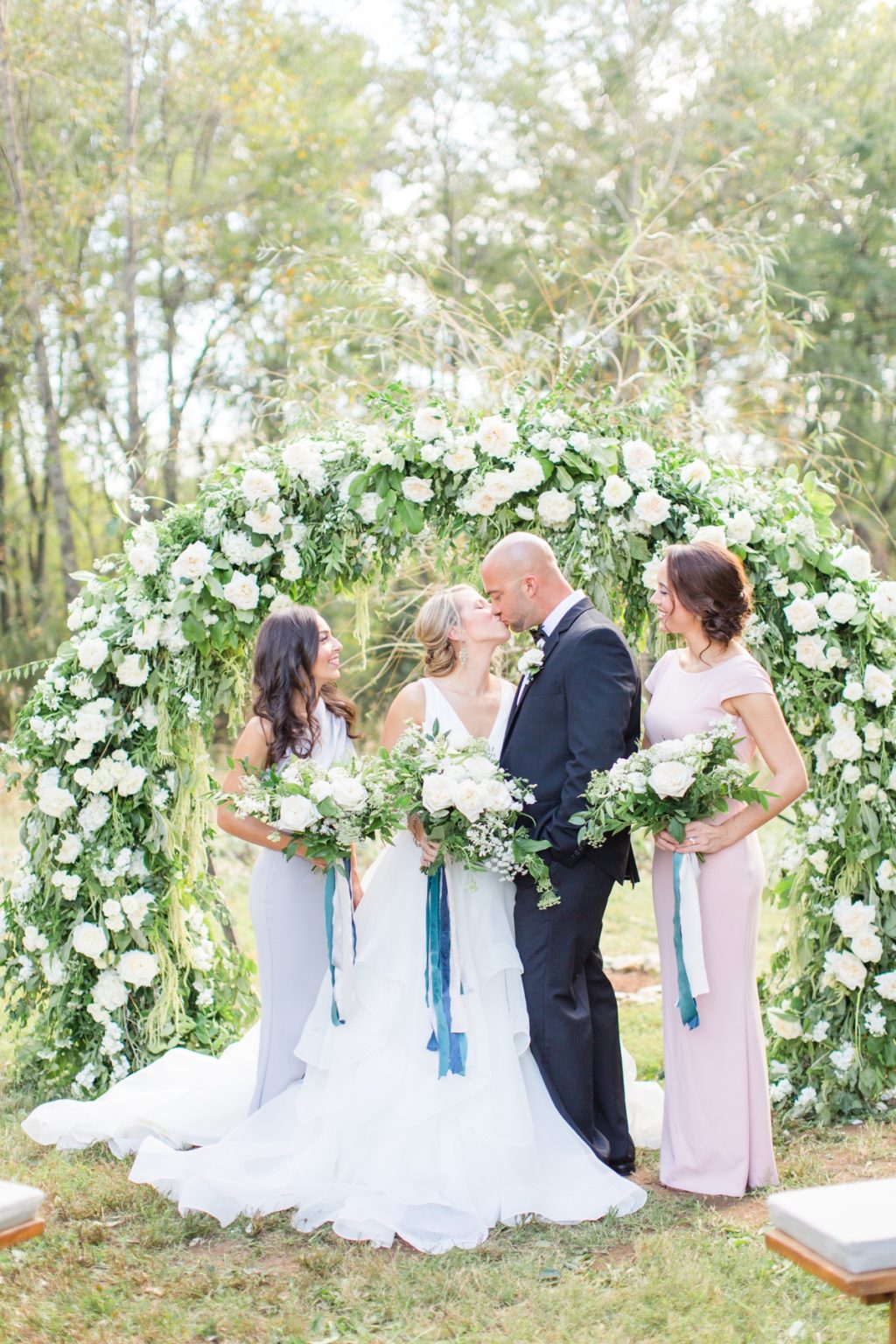 Teal & White Styled Wedding | Wedding Inspiration - esauphotos.com